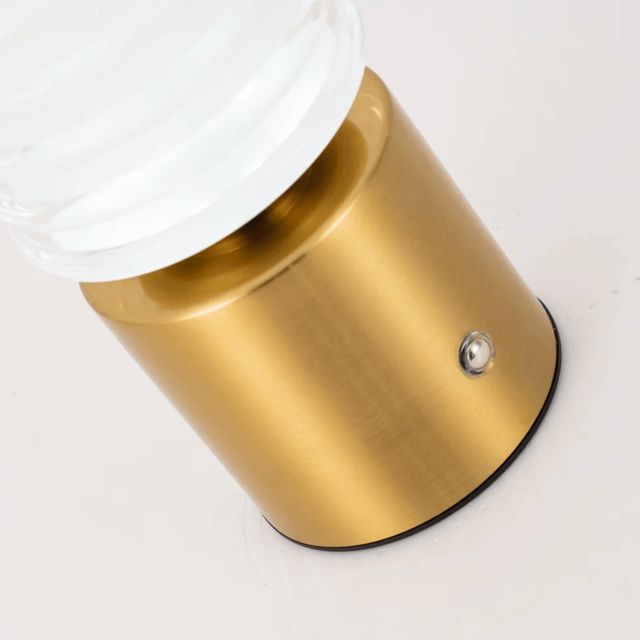 Cordless Metal Dome Table Lamp