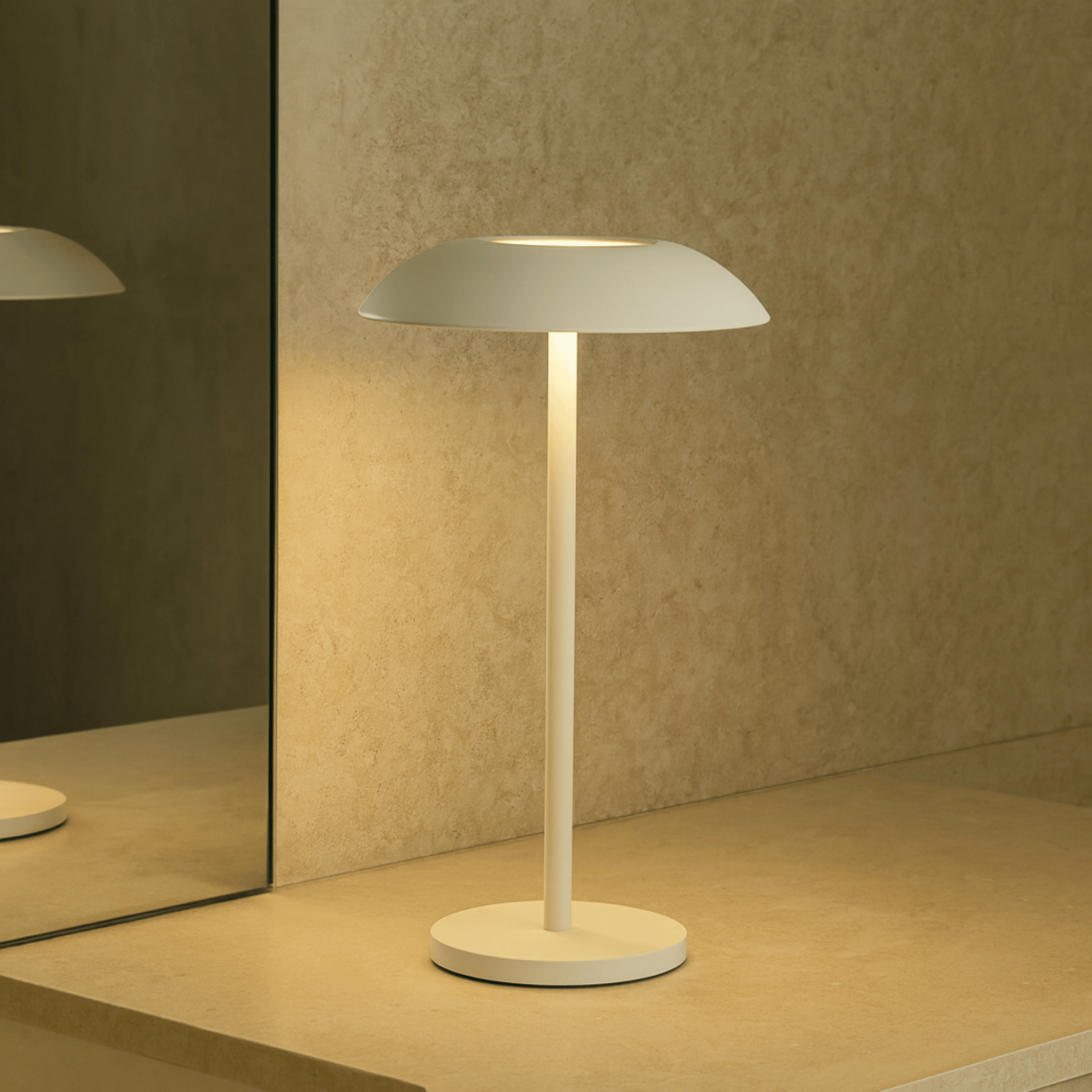 Rechargeable Bedside Table Lamp - Touch Control - Wireless LED