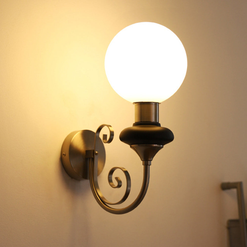 French Retro Elegant Metal Vintage Indoor Wall Light
