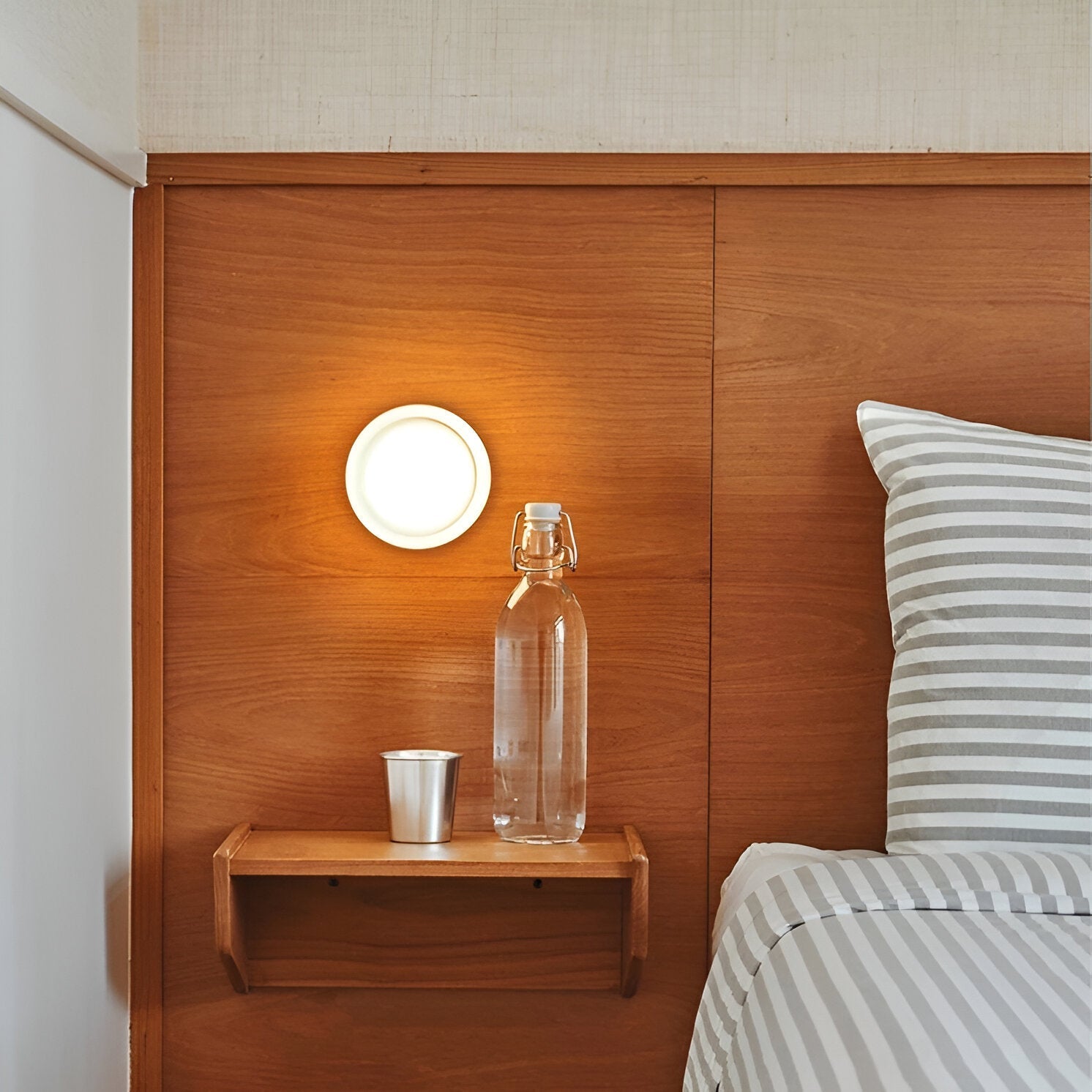 Nordic Minimalist Iron Acrylic LED Wall Light – Bedroom Hallway Living Room
