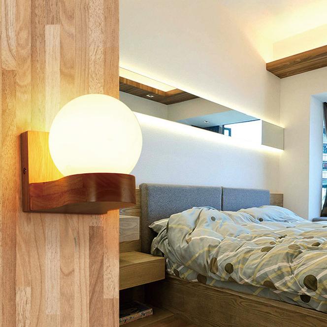Oak Wood Wall Sconce – Frosted Glass Globe LED – Bedroom Bedside
