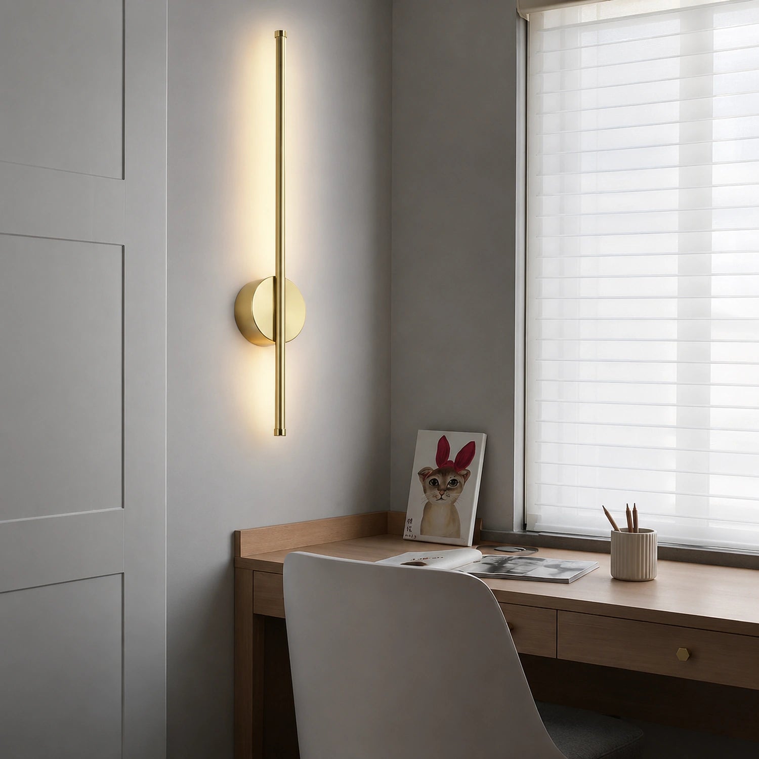 Nordic Touch Dimmable LED Wall Light