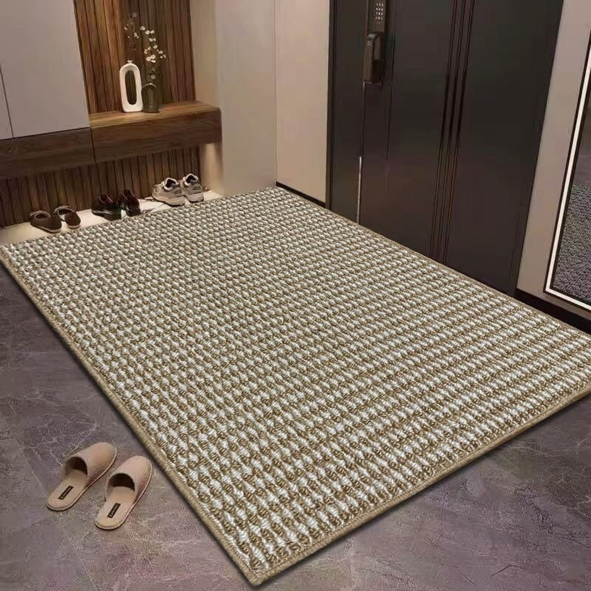 Platinum woven mat with two-tone texture