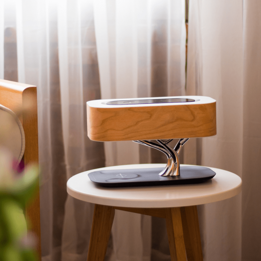 Modern Bedside Table Lamp for Bedroom - Touch Control - Natural Wood-Effect Shade