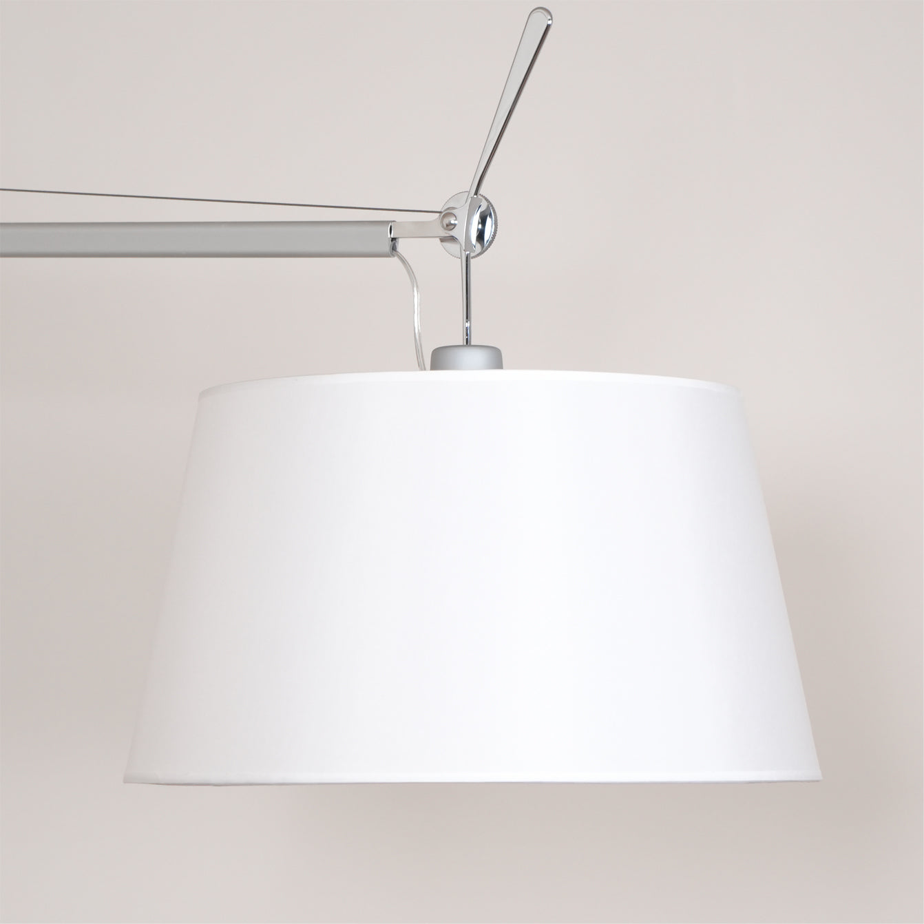 Adjustable Metal & Fabric Floor Lamp – Articulated Arm – Lounge & Reading