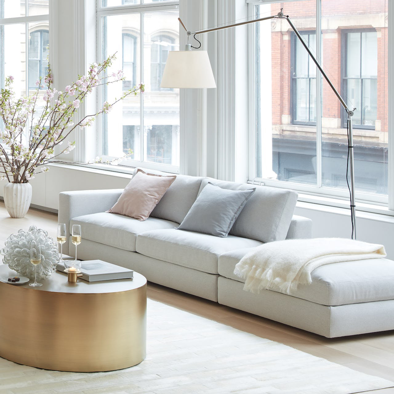 Adjustable Metal & Fabric Floor Lamp – Articulated Arm – Lounge & Reading