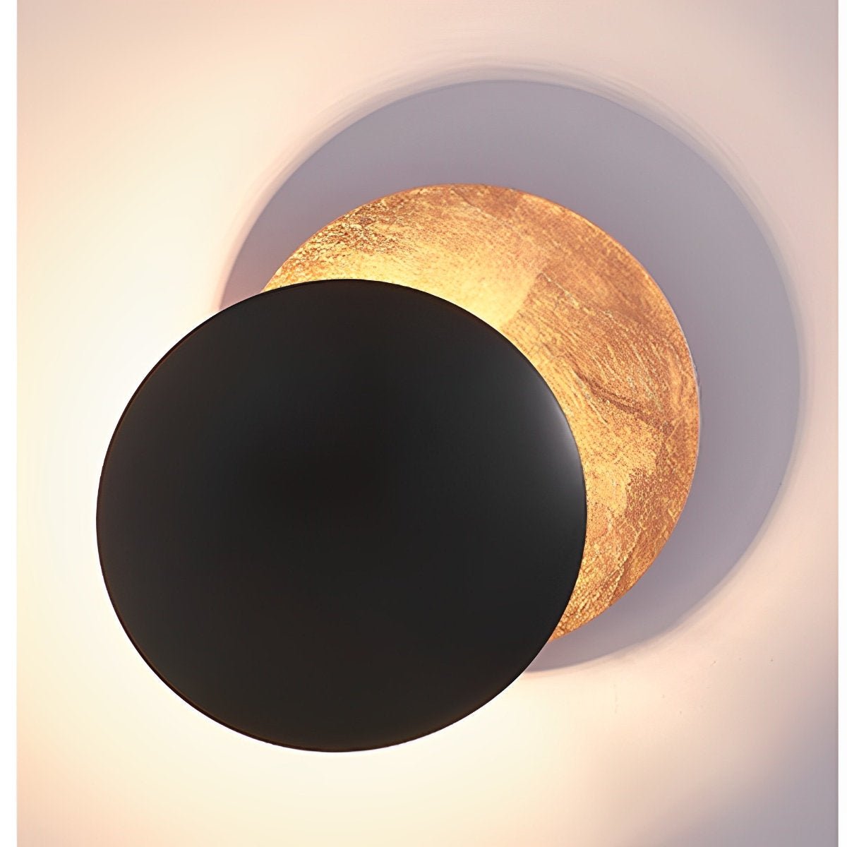 Eclipse Style LED Wall Lamp – Moon Halo Effect Iron Sconce