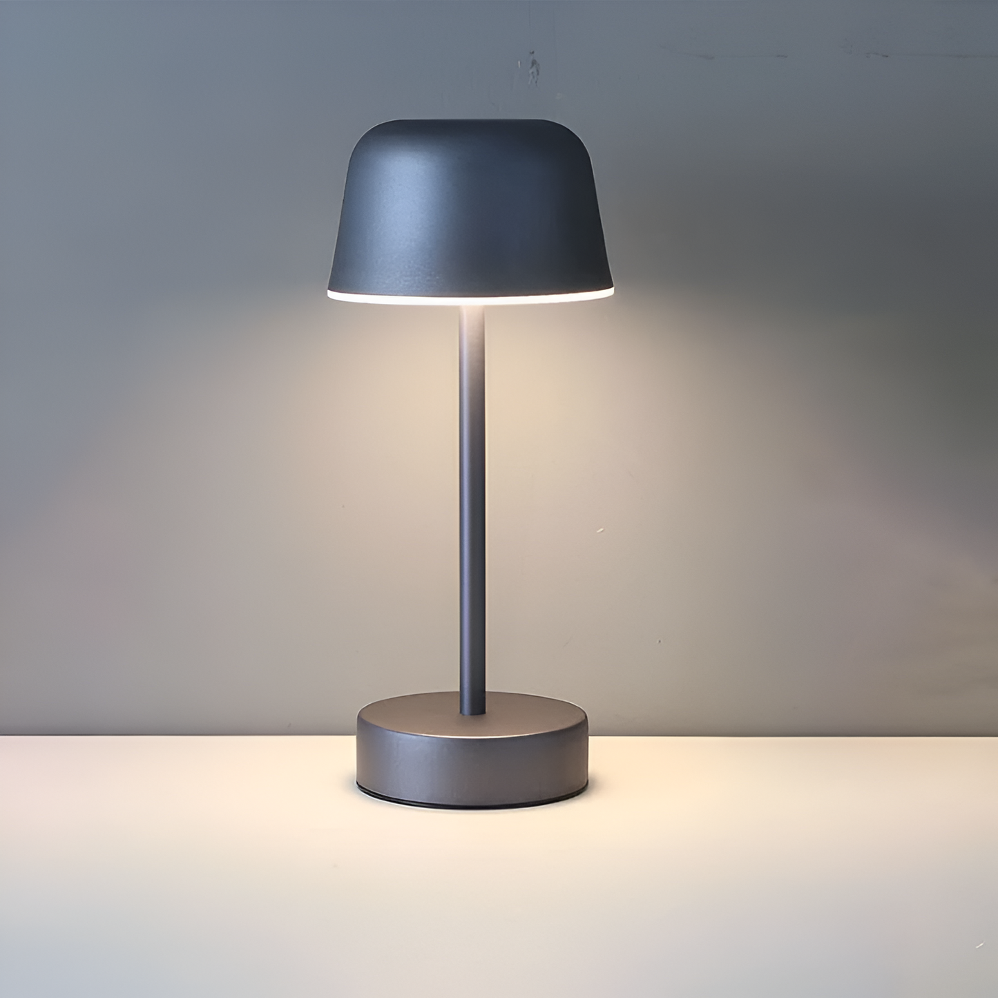 Retro Battery Operated Table Lamp - Cordless LED