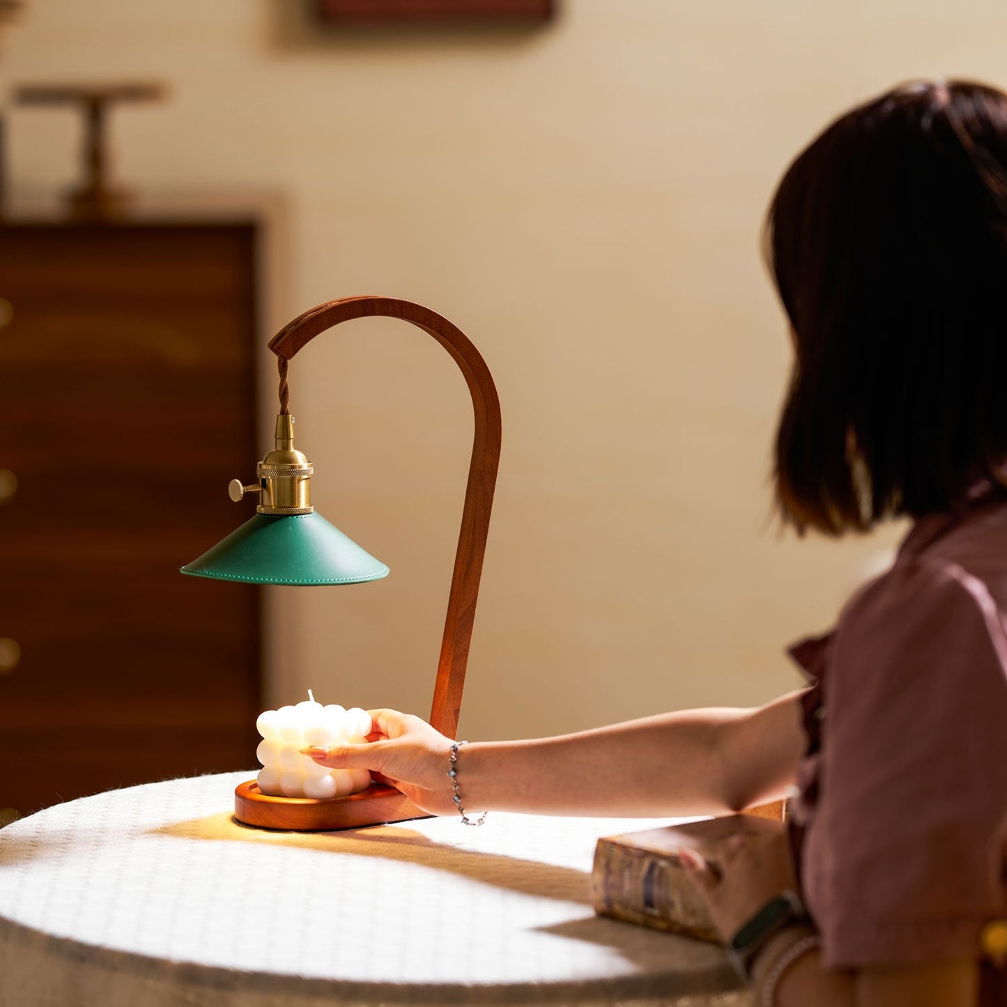 Modern Minimalist Tabletop Home Decor Candle Warmer Lamp