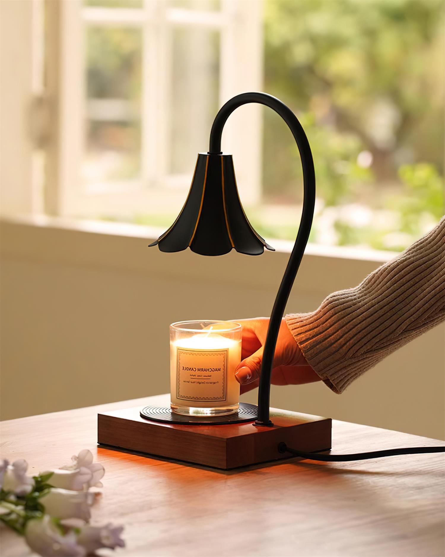 Elaro Candle Warmer Lamp – Elegant Glass-Top Design