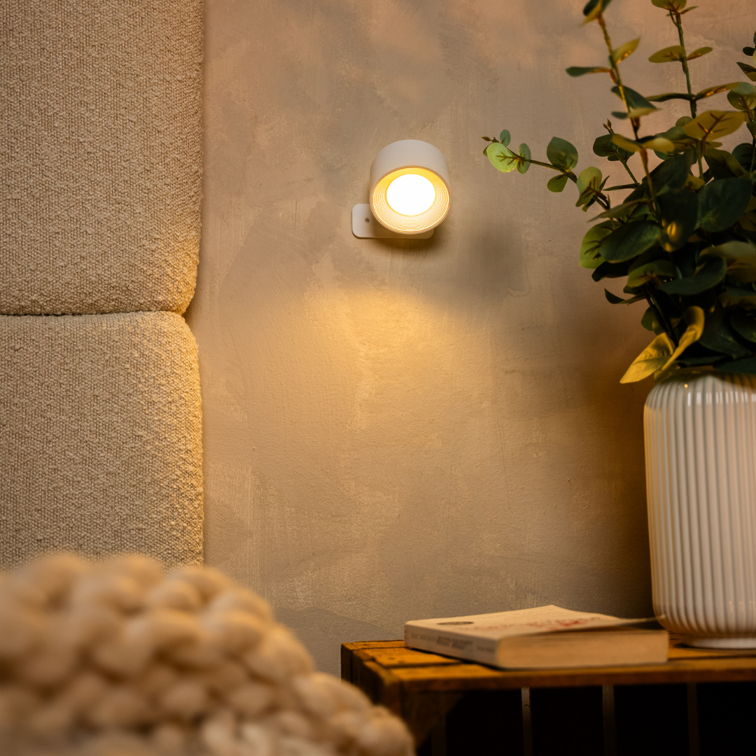 Battery Operated Modern Wall Sconce - Magnetic Mount, Wireless - Bedside Reading Light