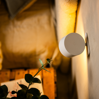 Battery Operated Modern Wall Sconce - Magnetic Mount, Wireless - Bedside Reading Light