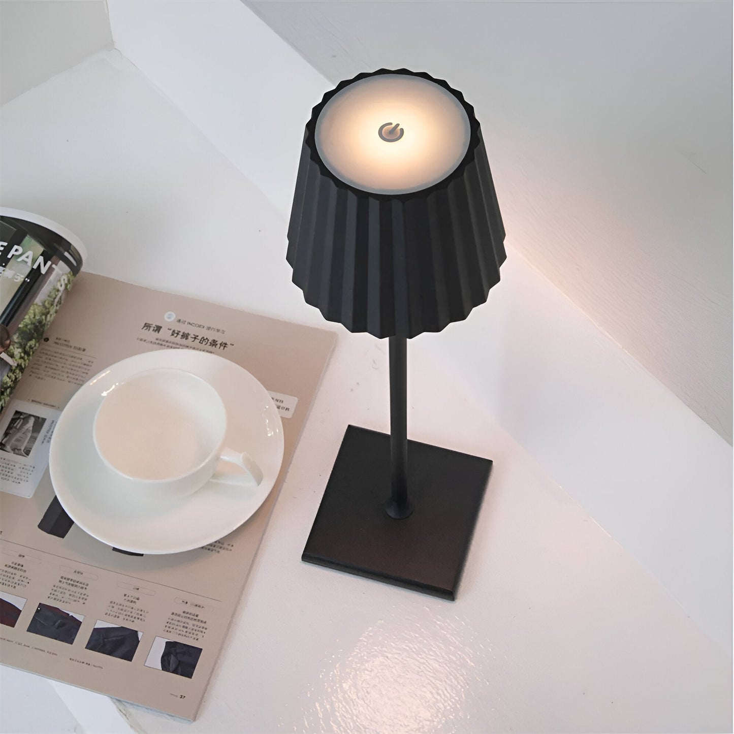 Dimmable Cordless Rechargeable LED Table Lamp