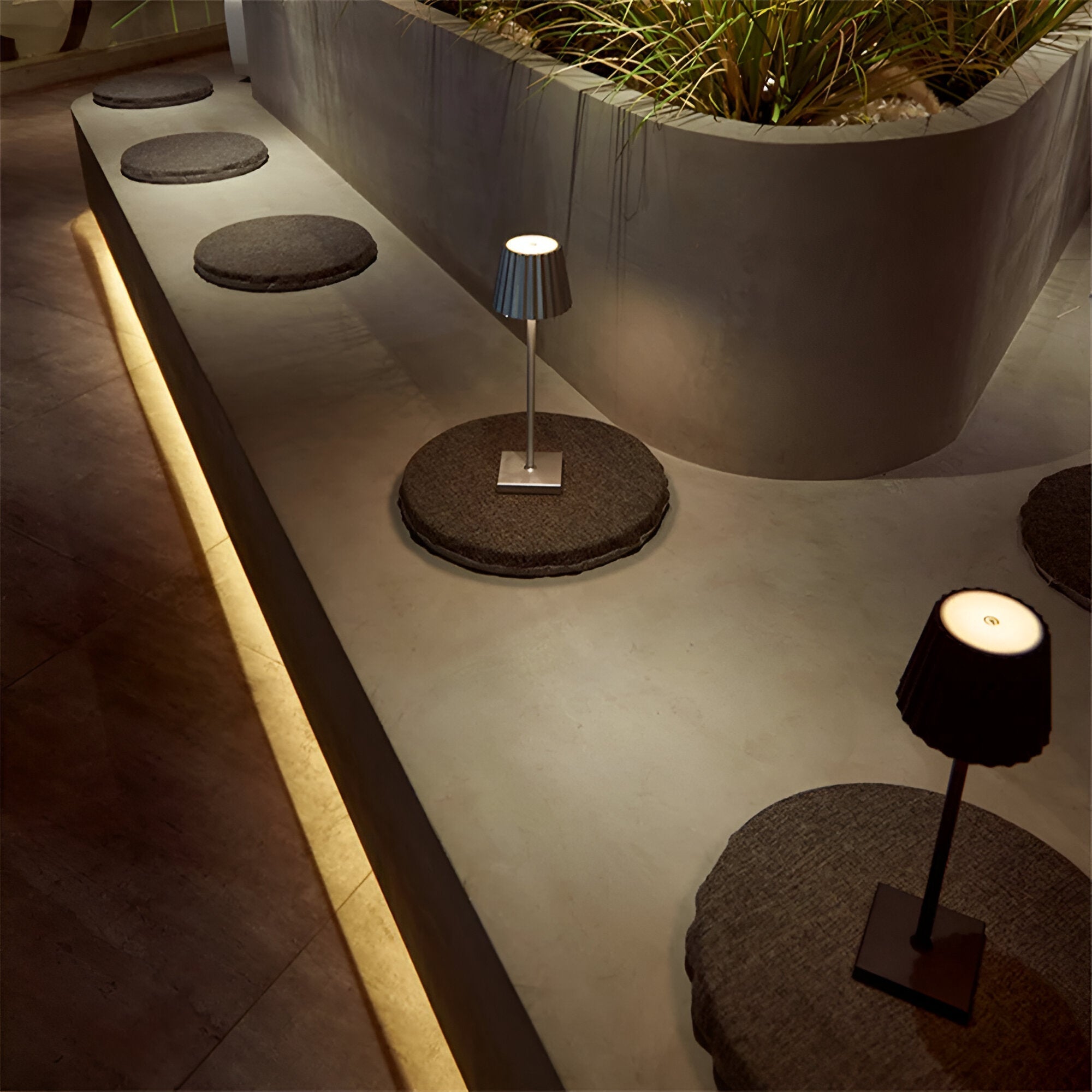 Dimmable Cordless Rechargeable LED Table Lamp