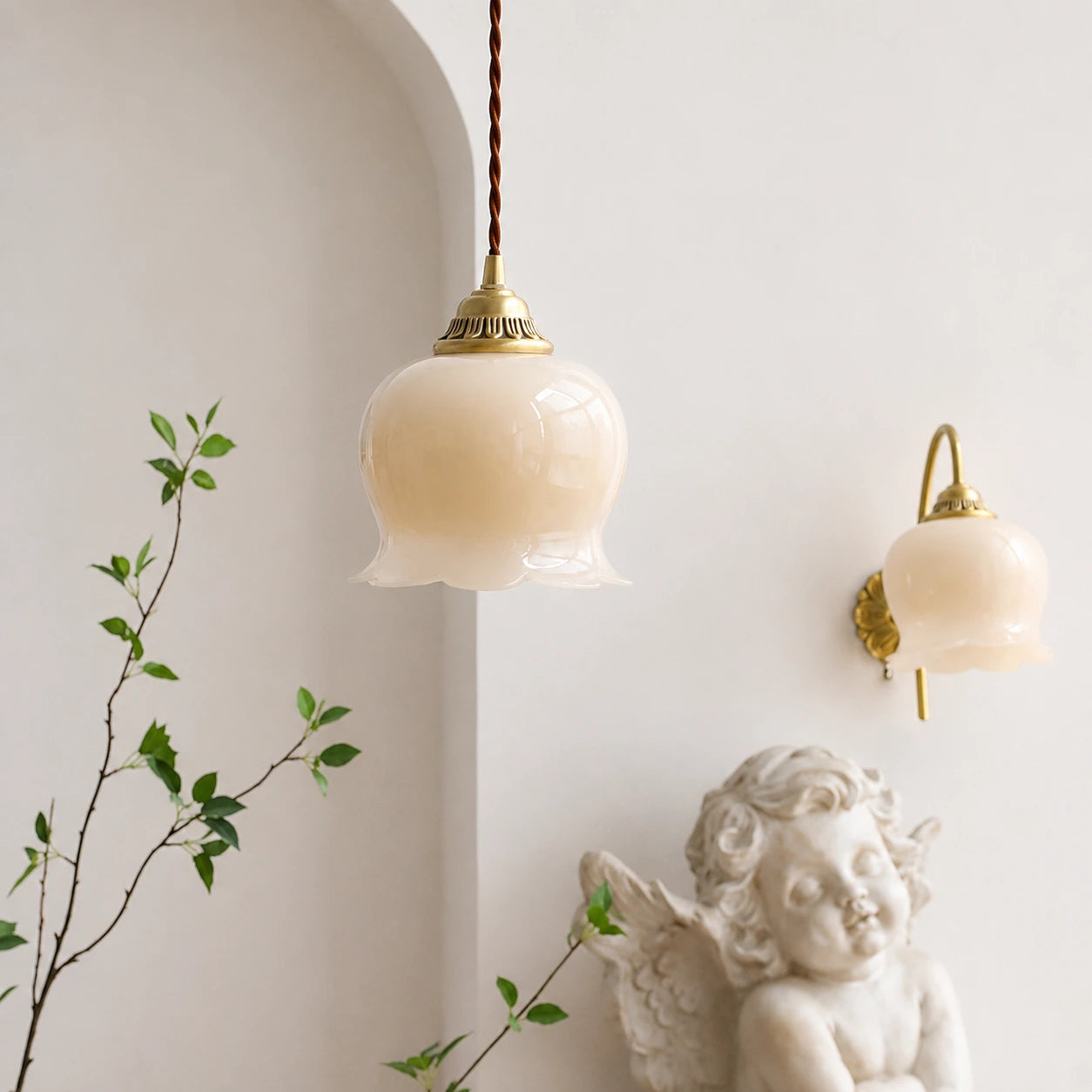 Vintage Scalloped Floral Pendant Light