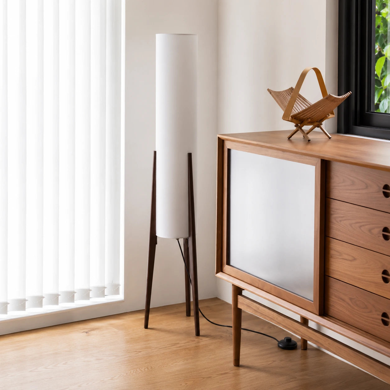 Modern Wooden Tripod Floor Lamp