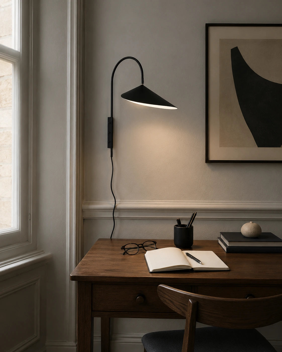 Modern Arched Metal Wall Lamp