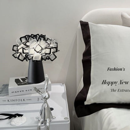 Sculptural Acrylic Flower LED Table Lamp – Wired or Rechargeable – Bedroom & Living Room