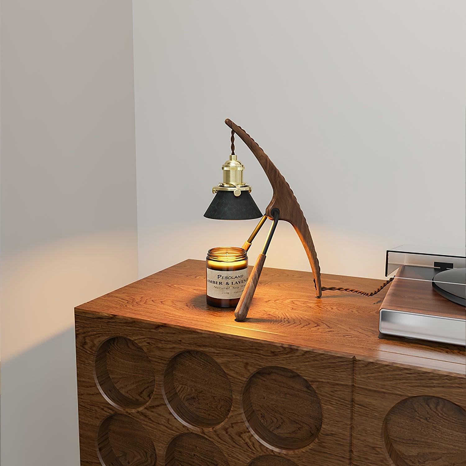 Mantis Warming Candle Lamp – Insect Art Design