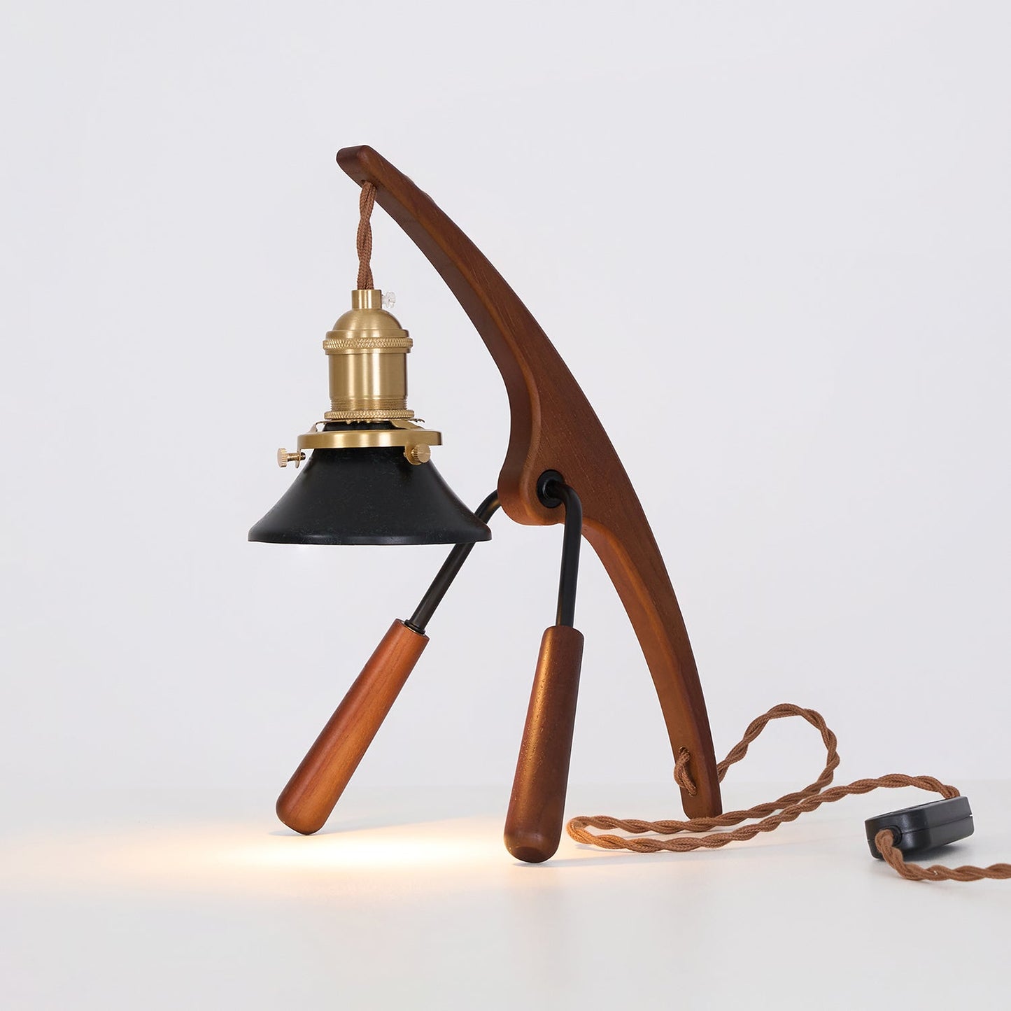 Mantis Warming Candle Lamp – Insect Art Design