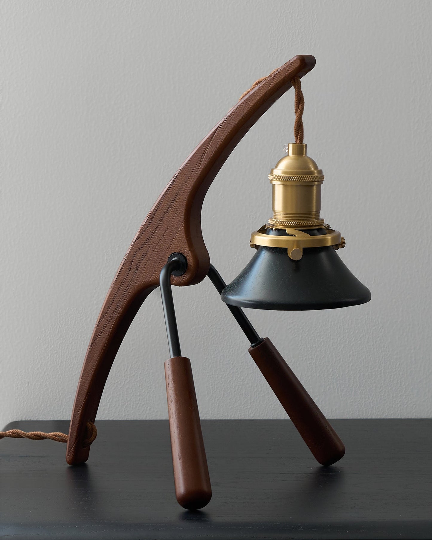 Mantis Warming Candle Lamp – Insect Art Design