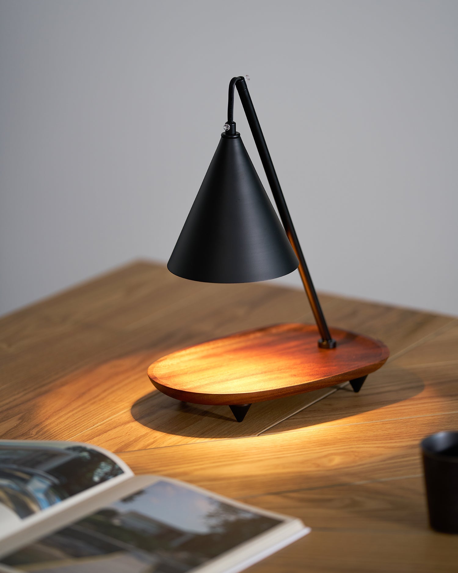 Mikaro Candle Warmer Lamp – Clean Rounded Design Indoor Wax Melter