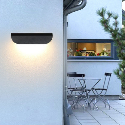 Waterproof Outdoor LED Wall Lantern Energy Efficient Garden Light