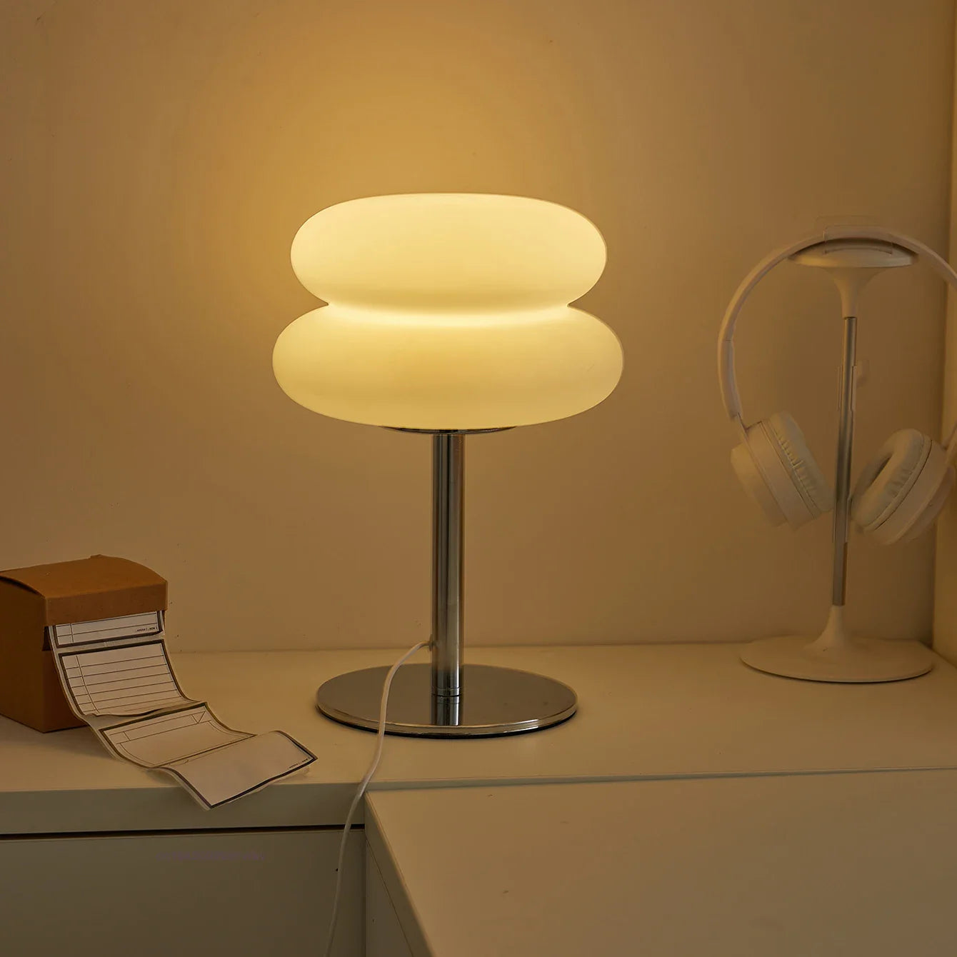Bauhaus Retro Nordic Table Lamp - Minimalist Modern