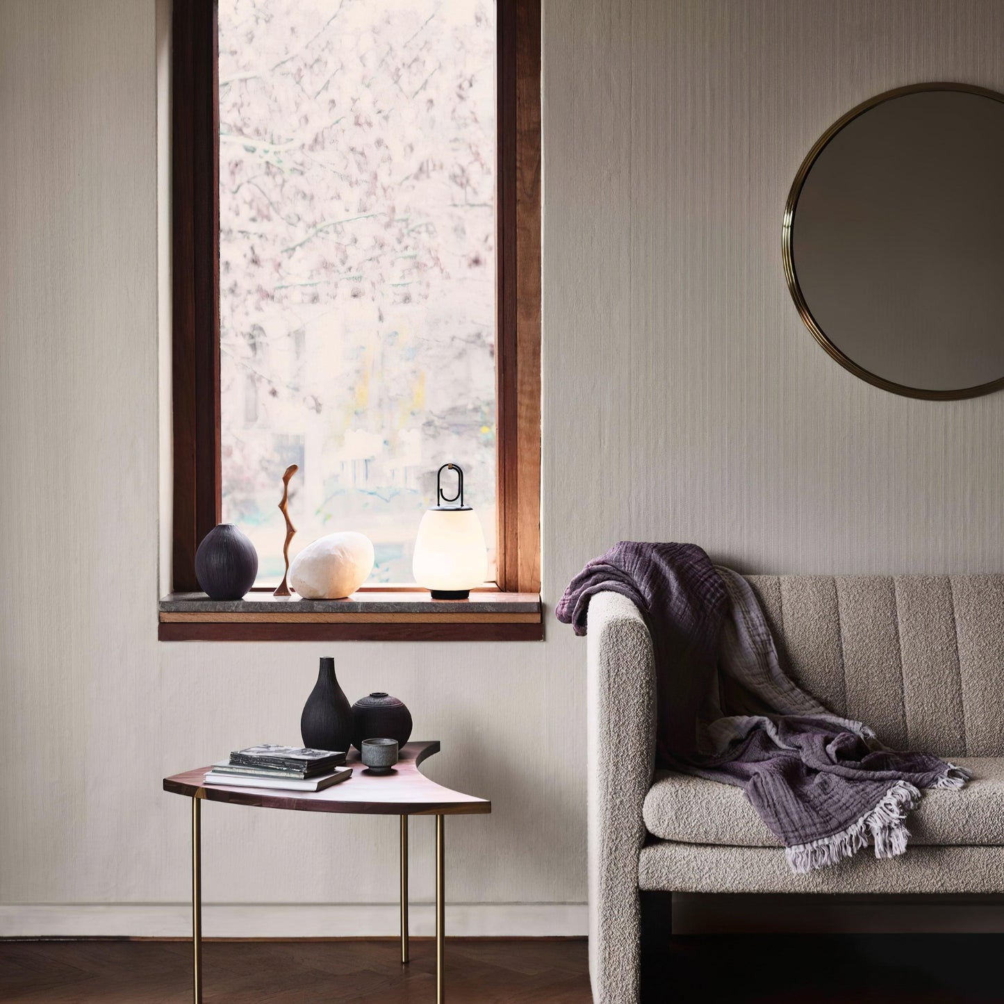 Portable LED Lantern Table Lamp – Cordless Rechargeable with Handle