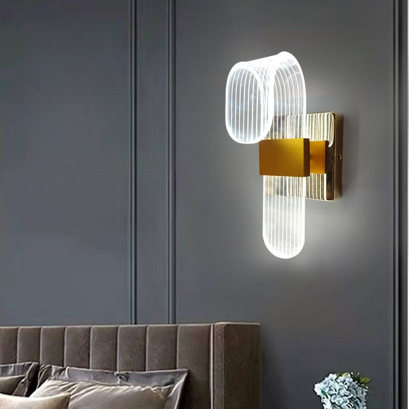 Modern Sculptural LED Wall Sconce – Ribbed Acrylic Gold Base