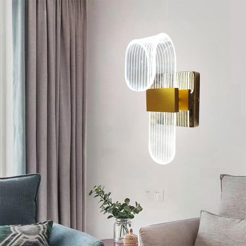 Modern Sculptural LED Wall Sconce – Ribbed Acrylic Gold Base