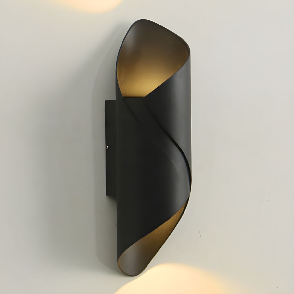 Modern Twisted LED Wall Sconce – Sculptural Up Down Light Aluminum – Lounge Hallway