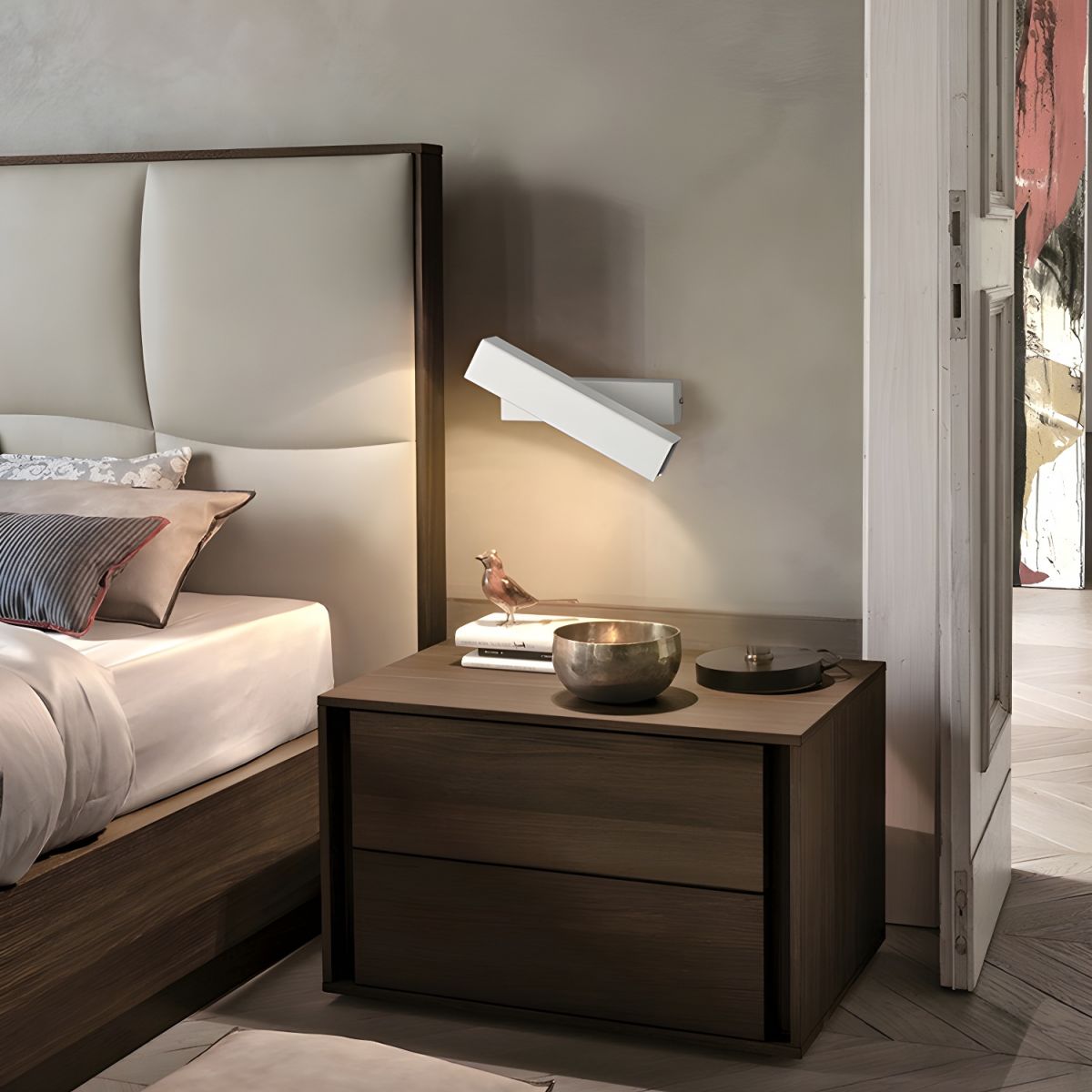 Adjustable Aluminium & Wood LED Wall Light – Rotatable Bar – Lounge & Hallway